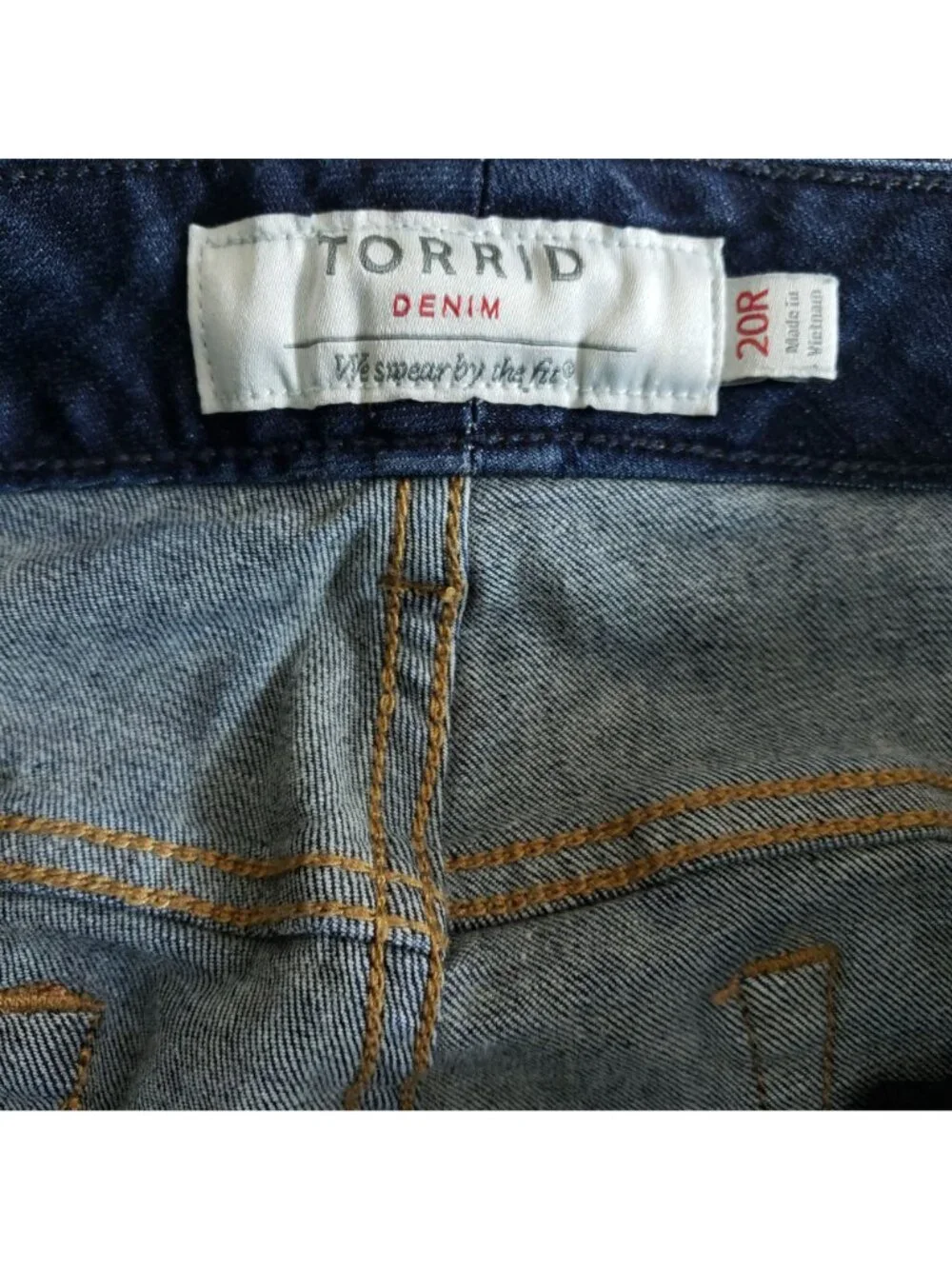 Torrid Relaxed Boot Jeans Women's Size 20R Dark Wash - Picture 5 of 7